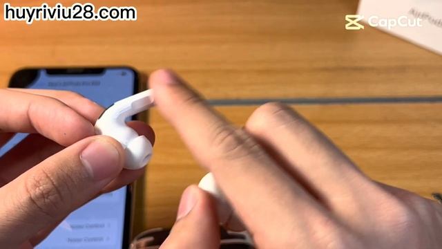 Share&Compare about NEW AirPods Pro 2 Clones ( BES 2600yp kirin vs Huilian H2spro) смотреть онлайн