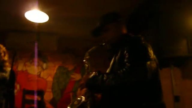 Cover на пісню Кузьми "Мовчати " з саксофоном Live смотреть онлайн