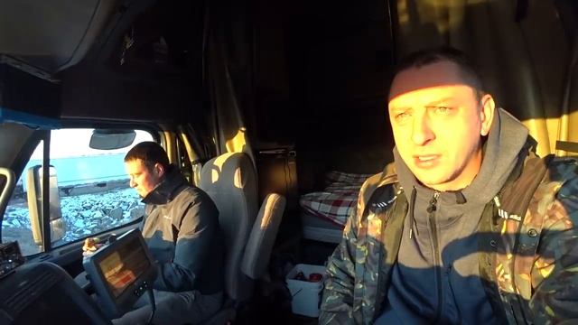 Везем Грузовик На Ремонт. Груз Ценой Пол Миллиона Дальнобой По Сша смотреть онлайн