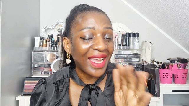 COME WITH ME TO MAC COSMETICS STORE / MAC HAULS смотреть онлайн
