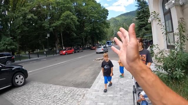 #6 Потеряли деньги в Грузии. ЖИВЕМ В МАШИНЕ БОЛЬШОЙ СЕМЬЕЙ. Боржоми - что ждет туристов? смотреть онлайн