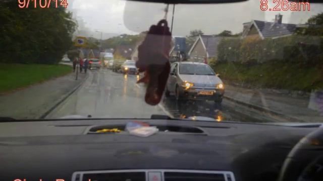 Traffic Chaos at school run cimla смотреть онлайн