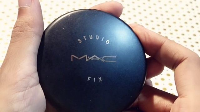 MAC Face Powder, MAC NC 25, Mac Face Powder Plus Foundation.