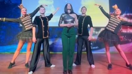 Happy new year (ABBA) смотреть онлайн