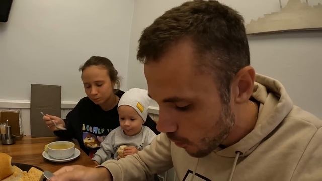 Стамбул 2023 ПОПАЛИ В ГОСПИТАЛЬ. ВОТ ЭТО ЖИЛЬЁ СНЯЛИ. Живём в центре. Цены для туристов и местных. смотреть онлайн