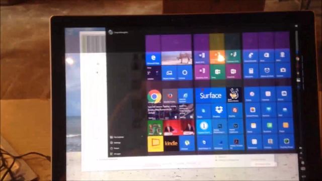 Microsoft Surface Pro 4 Screen Flicker Issue смотреть онлайн
