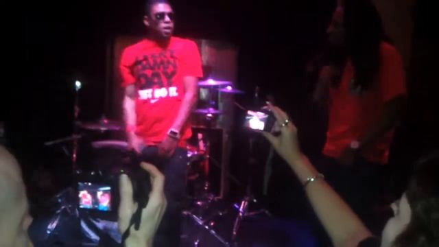 Mac Reala ft C4 Tra смотреть онлайн