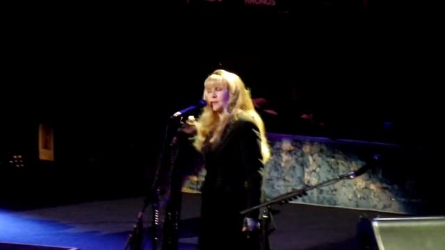 Fleetwood Mac - Dreams - Chicago, United Center 3-1-2019 смотреть онлайн