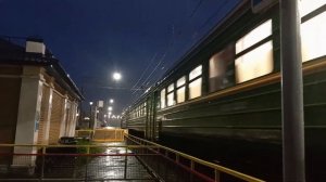 Электропоезд ЭР2К-1149 «Грушинский экспресс» отправляется со ст. Чебаркуль