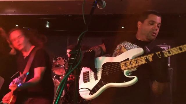 Motorhead Motorboat - KaraoKings with Roy Mayorga of Stone Sour - Master of Puppets смотреть онлайн
