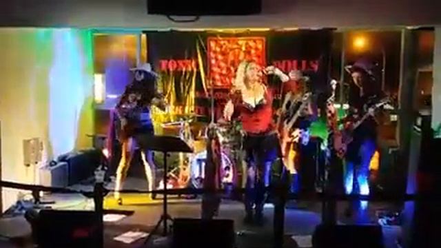 Moggy Bentley in TOXIC DOLLS - Rush You - Baby Animals cover смотреть онлайн