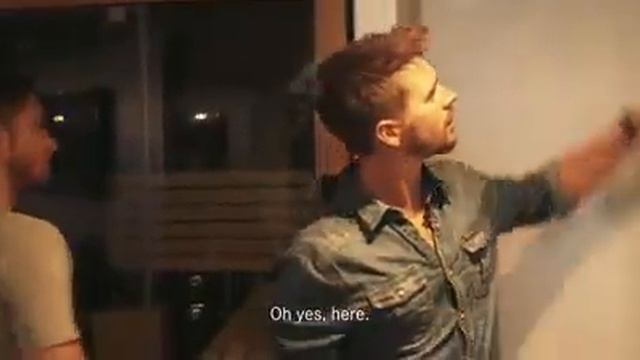 Thore Schölermann visits Edoardo Mortara смотреть онлайн