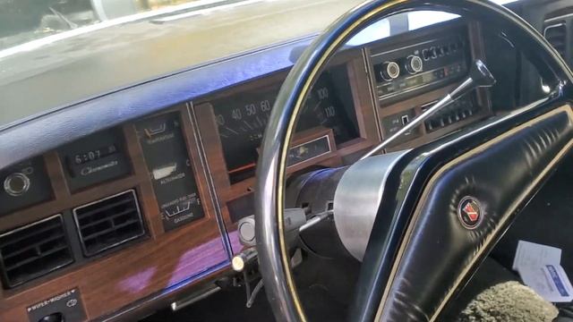 1977 New Yorker Brougham walk around. смотреть онлайн