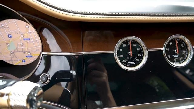 290 mila € di PURO LUSSO! 🤑 Bentley Flying Spur смотреть онлайн