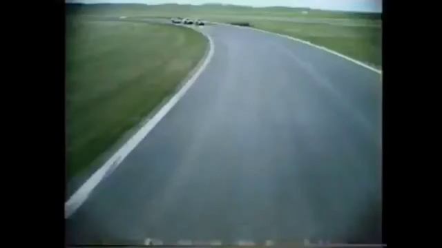 2003 Cadillac CTS Commercials смотреть онлайн