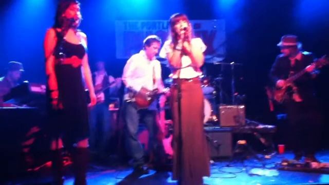 Gypsy Tailwind at Port City: The Clash Fleetwood Mac vs Tom Petty смотреть онлайн