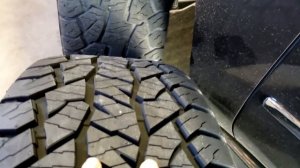 Hankook Dynapro AT2 RF11 285/45R22 110T tires on GMC Yukon Denali