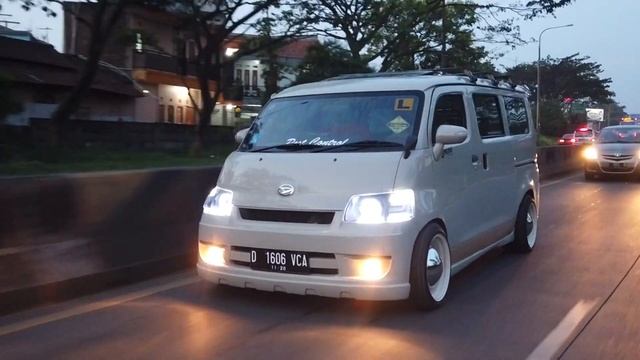 Daihatsu Gran Max Modifikasi yang terkeren di Indonesia смотреть онлайн