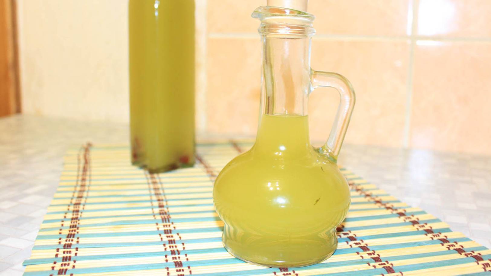 Оливковое масло с чесноком. Горячий способ. смотреть онлайн