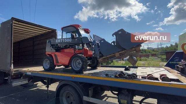 Телескопический мини-погрузчик MANITECH T135H (EVERUN ERT1500) смотреть онлайн