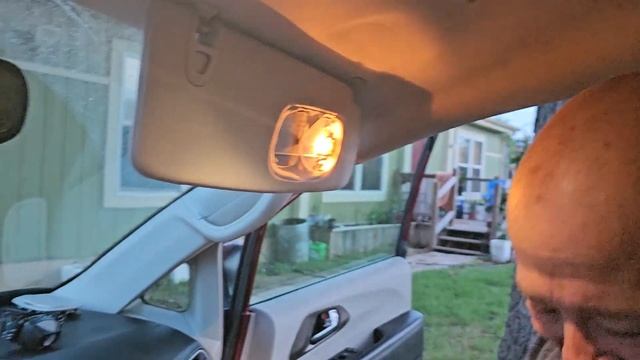 2021 Chrysler Pacifica Voyager, ect. Vanity mirror LED light replacement. смотреть онлайн