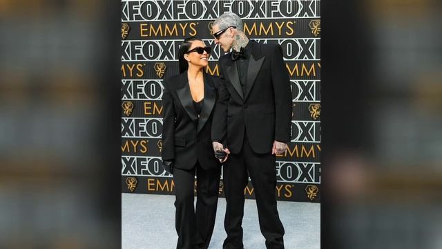 Kourtney Kardashian and Travis Barker/ match in black suits at the Emmy Awards смотреть онлайн