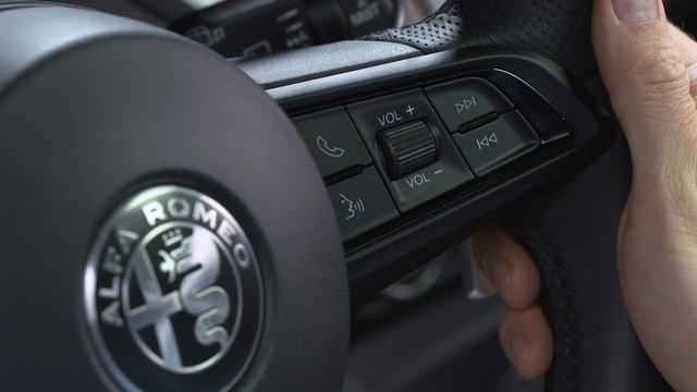 Information and Entertainment System - Navigation | How To | 2021 Alfa Romeo Giulia смотреть онлайн