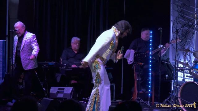 Bill Cherry - "Never Been To Spain" смотреть онлайн