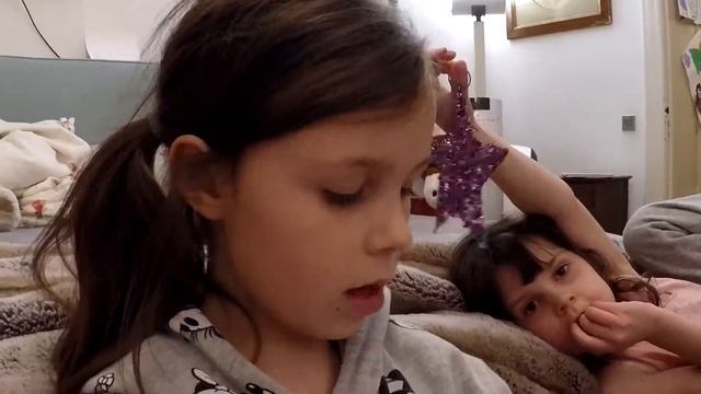 Anouk Liest Die Schule der magischen Tiere, Voller Löcher, Margit Auer смотреть онлайн