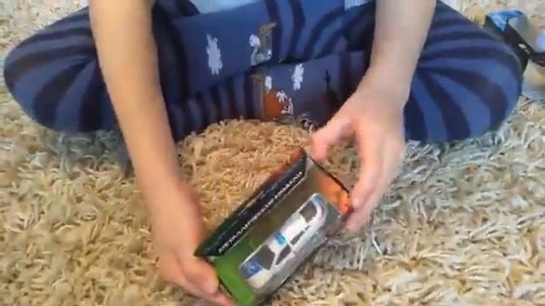 Распаковка УАЗика и полицейской машинки