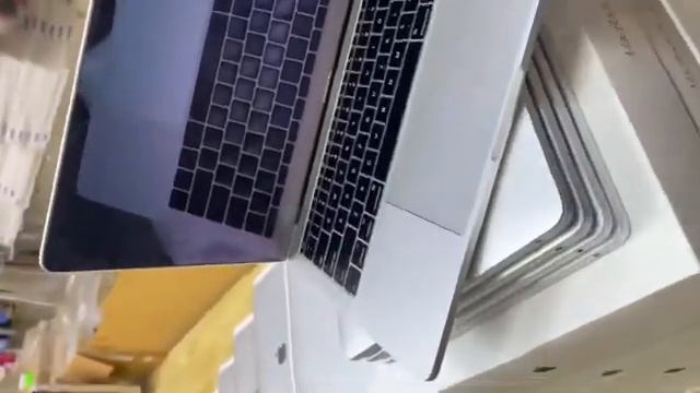 Buy Apple MacBooks With Warranty || iPads || iMac || Used Dubai || iPoint смотреть онлайн