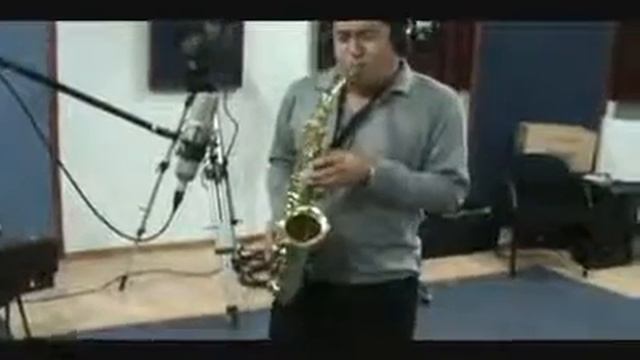 Marco Hugo saxo. run for cover смотреть онлайн