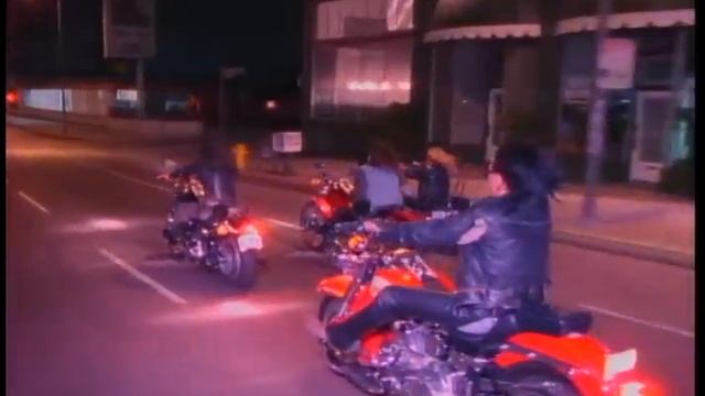 Mötley Crüe - Girls, Girls, Girls (Uncensored) (Official Video)