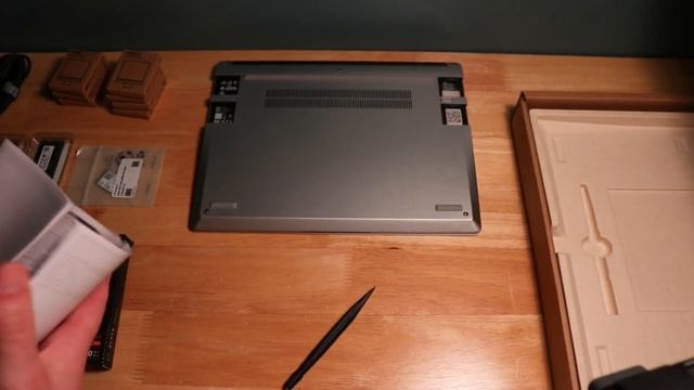 Framework 13 DIY Edition: Laptop unboxing, Assembly & First Impressions смотреть онлайн