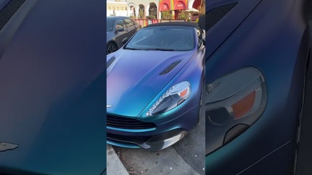 2022 Aston Martin Vanquish смотреть онлайн
