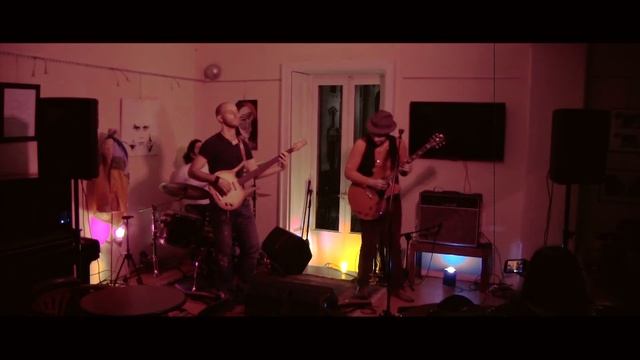 DAN MARTINAZZI TRIO - Albatross (Fleetwood Mac) LIVE HD смотреть онлайн