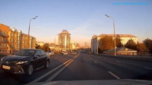 Из  района Нагатино-Садовники в Пресненский. На машине по Московским улицам. Октябрь 2024