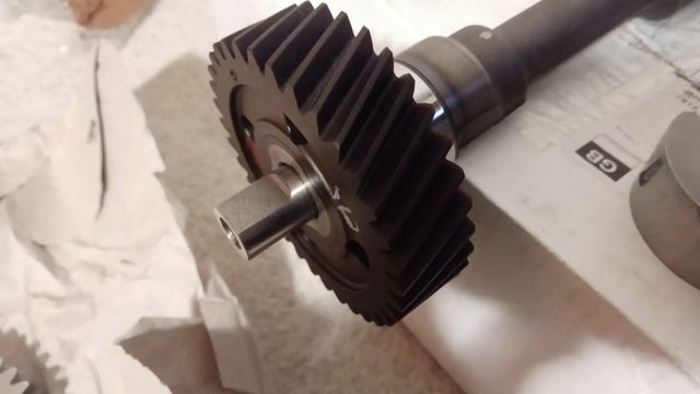 Nathan Munns - Daihatsu Charade GTti - Engine balancer shaft ready to fit. смотреть онлайн