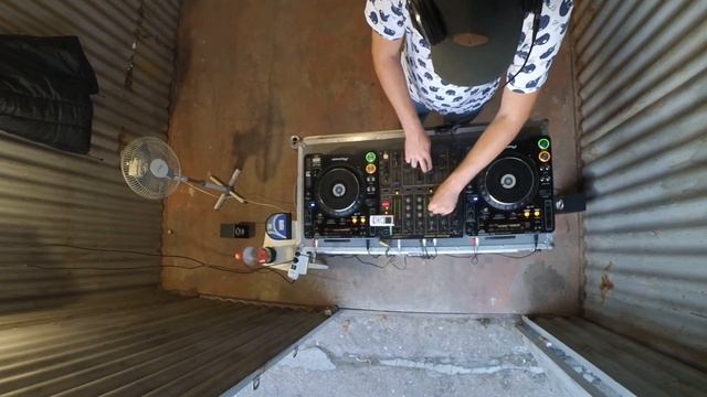 VGrib - Musical Garage / Севастополь (cdj1000mk3 djm600 hdj2000) смотреть онлайн