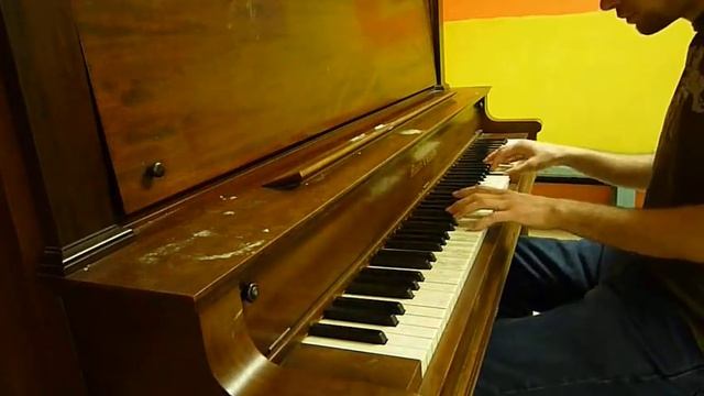 Get a mac (Having trouble sneezing) On piano. смотреть онлайн