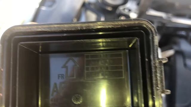 The fuse box location on a 2015 Acura TLX смотреть онлайн