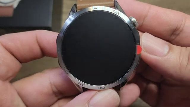 Quick unboxing and closer look at Huawei Watch Gt4 смотреть онлайн
