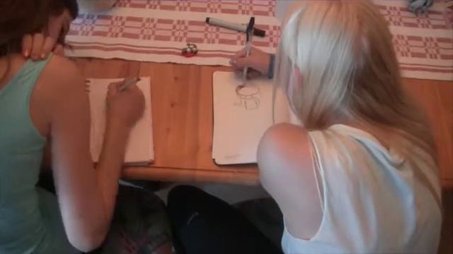 Teaching Linn how to draw смотреть онлайн