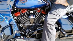 Harley-Davidson Road Glide CVO 2019 Mako Shark Fade