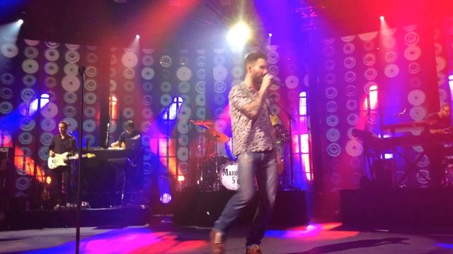 Maroon 5 - Stereo Hearts (LIVE Performance @ iTunes Festival 2014 London) смотреть онлайн