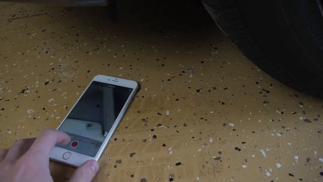 iPhone 6 Plus vs. BMW Car - Durability Test смотреть онлайн