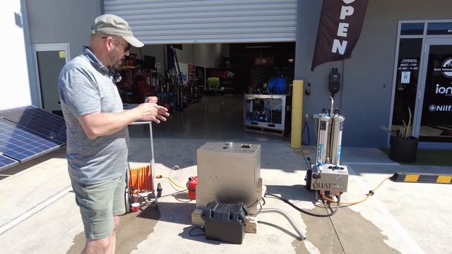 Portable Hot Water Window Cleaning System | Bolt On To Your QuattRO or Trion смотреть онлайн