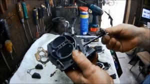 ПЕРЕЛИВАЕТ КАРБЮРАТОР ! Досмотри этот фильм до конца !