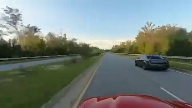 My cammed 2006 Chrysler 300 srt8 vs cammed with long tube headers scatpack (40 roll) in 🇲🇽 смотреть онлайн