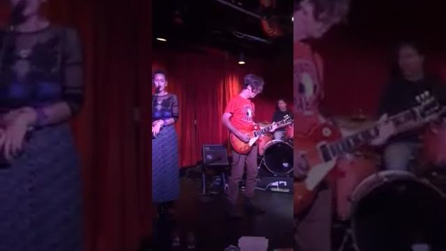 Luella - I Need Somebody смотреть онлайн